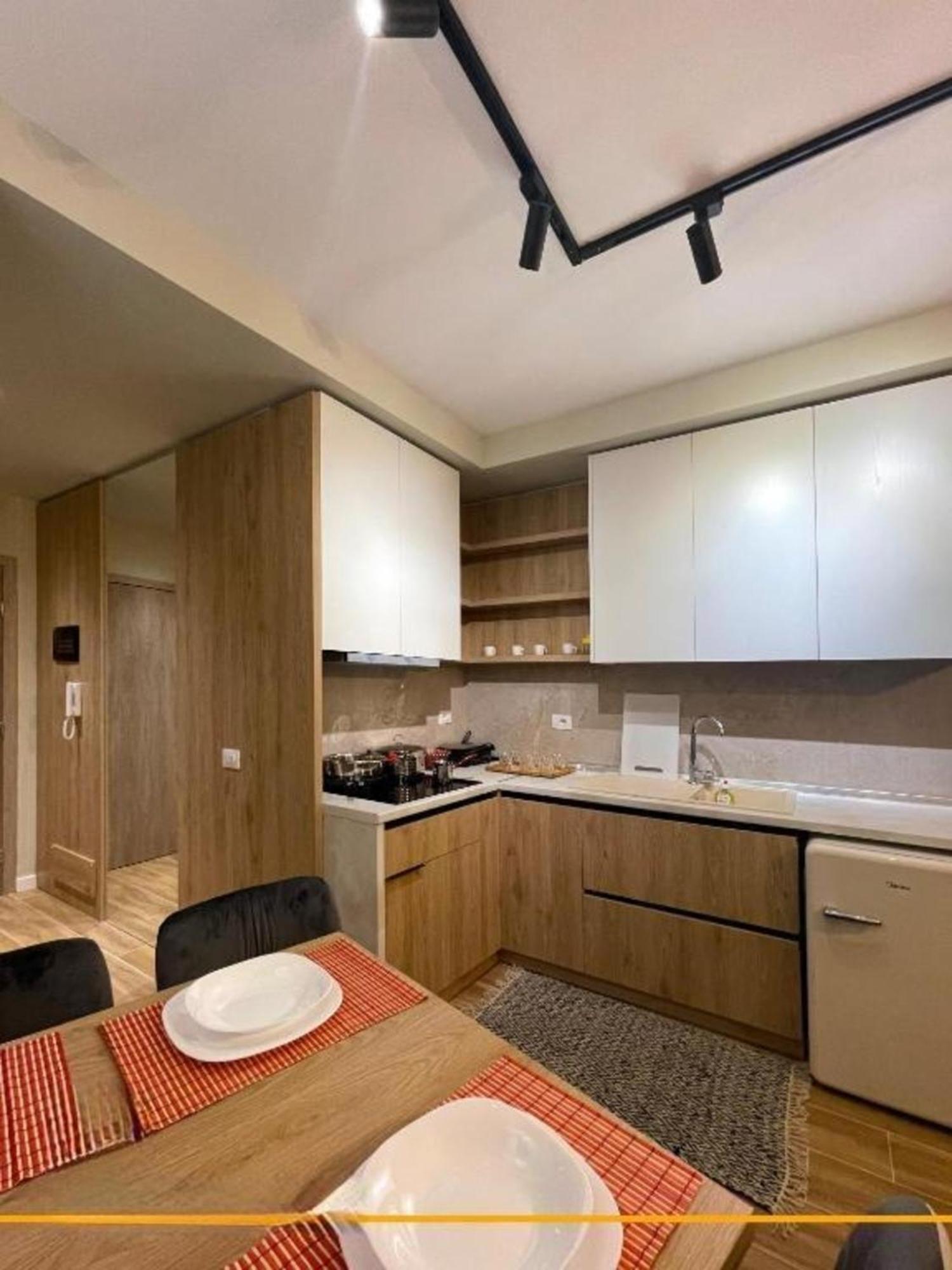 Flori Apartments Sarande Exterior photo
