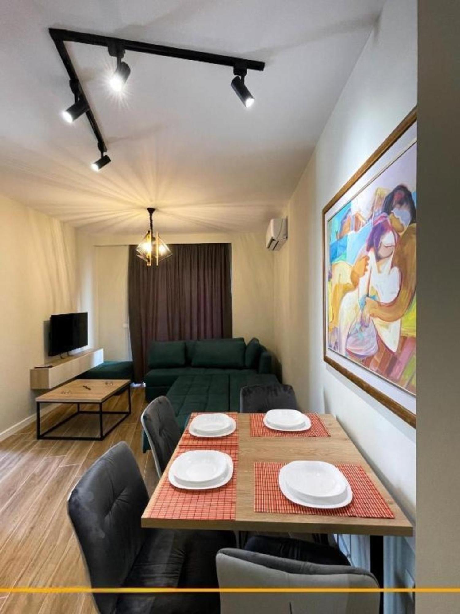 Flori Apartments Sarande Exterior photo