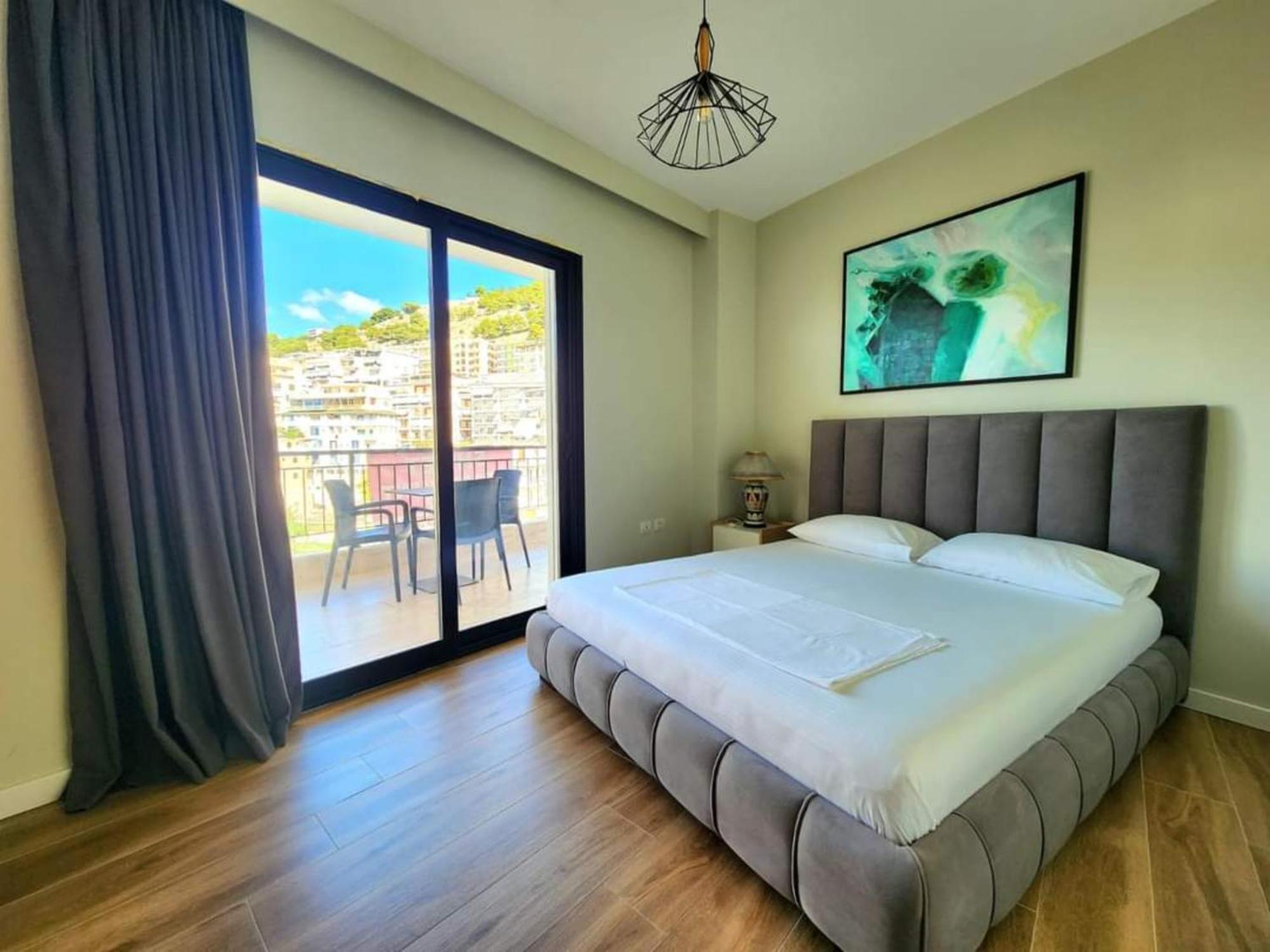 Flori Apartments Sarande Exterior photo